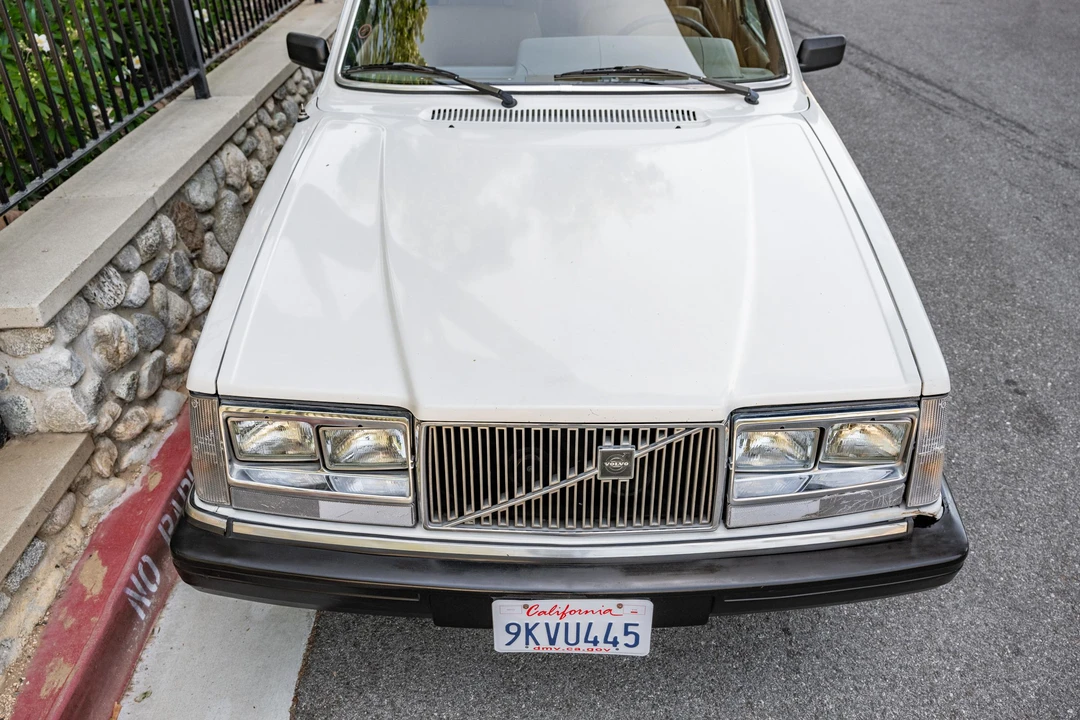 1984 Volvo 245 - Image 10 of 31
