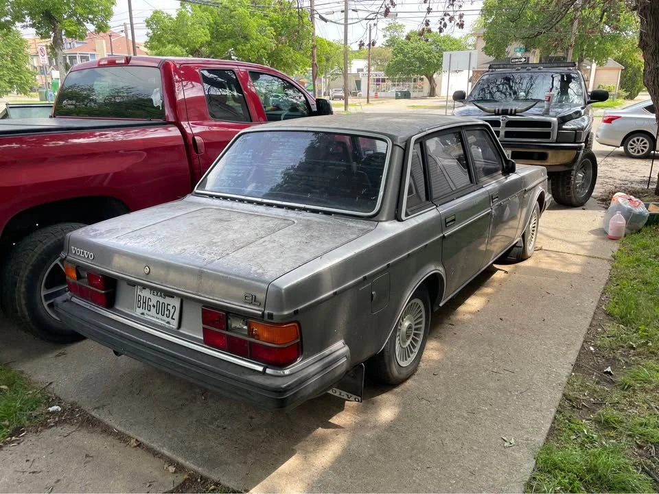 1984 Volvo 244 - Image 3 of 11