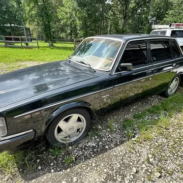 1984 Volvo 240 GL Sedan 4D