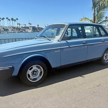 1984 Volvo 240 Sedan