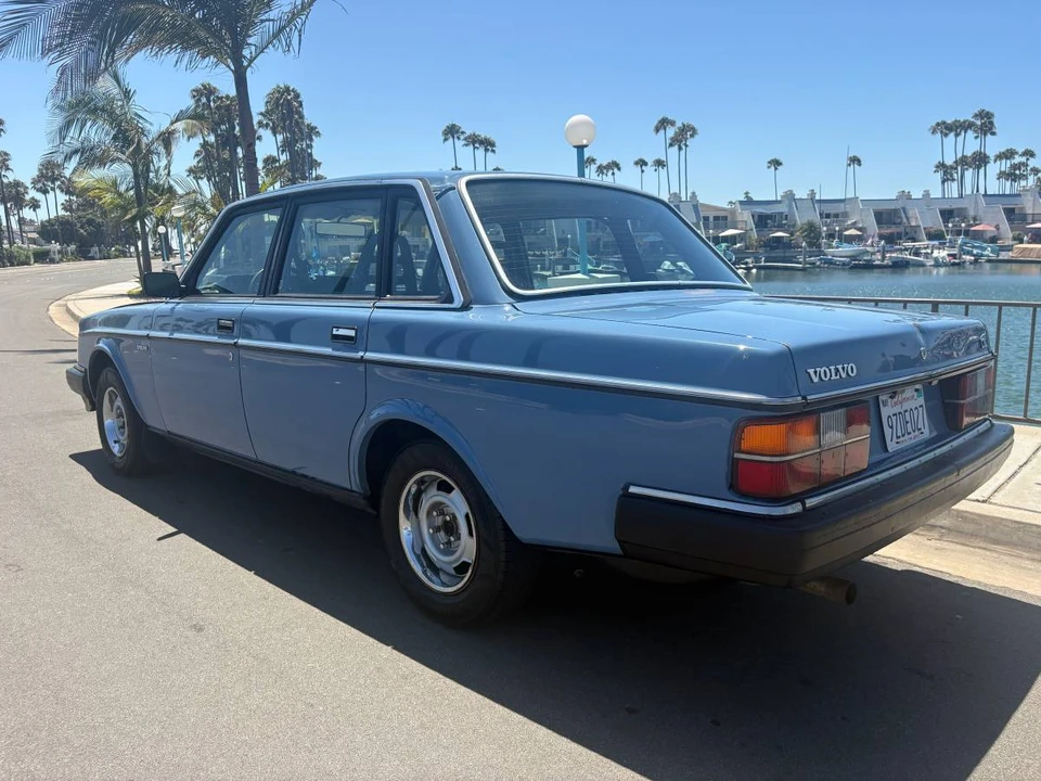1984 Volvo 200 Series - Image 7 of 14