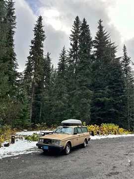 1984 Volvo 240 Wagon 4D