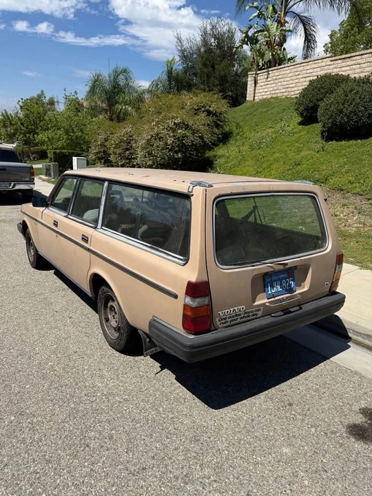 1984 Volvo 245 - Image 4 of 8