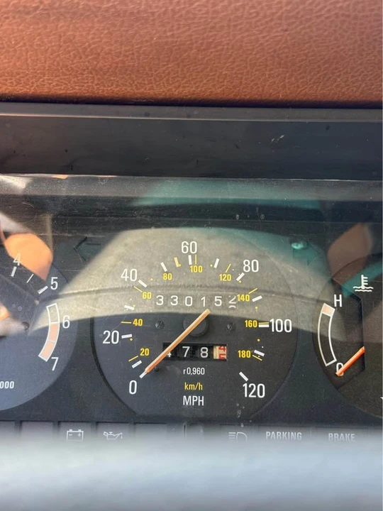 1984 Volvo 245 - Image 6 of 8