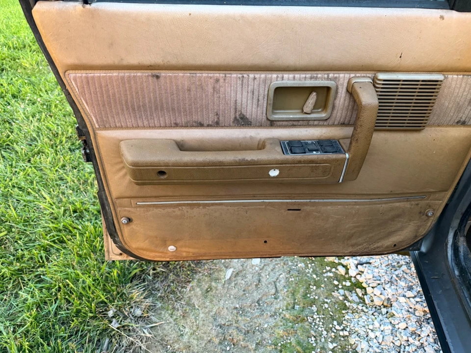 1984 Volvo 244 - Image 19 of 22