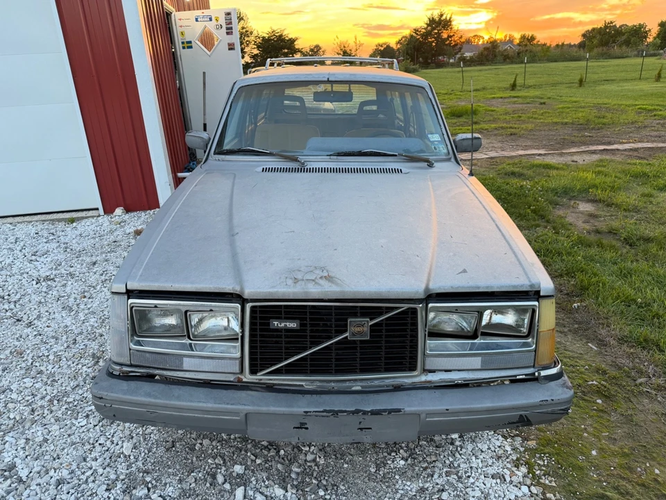1984 Volvo 244 - Image 2 of 22