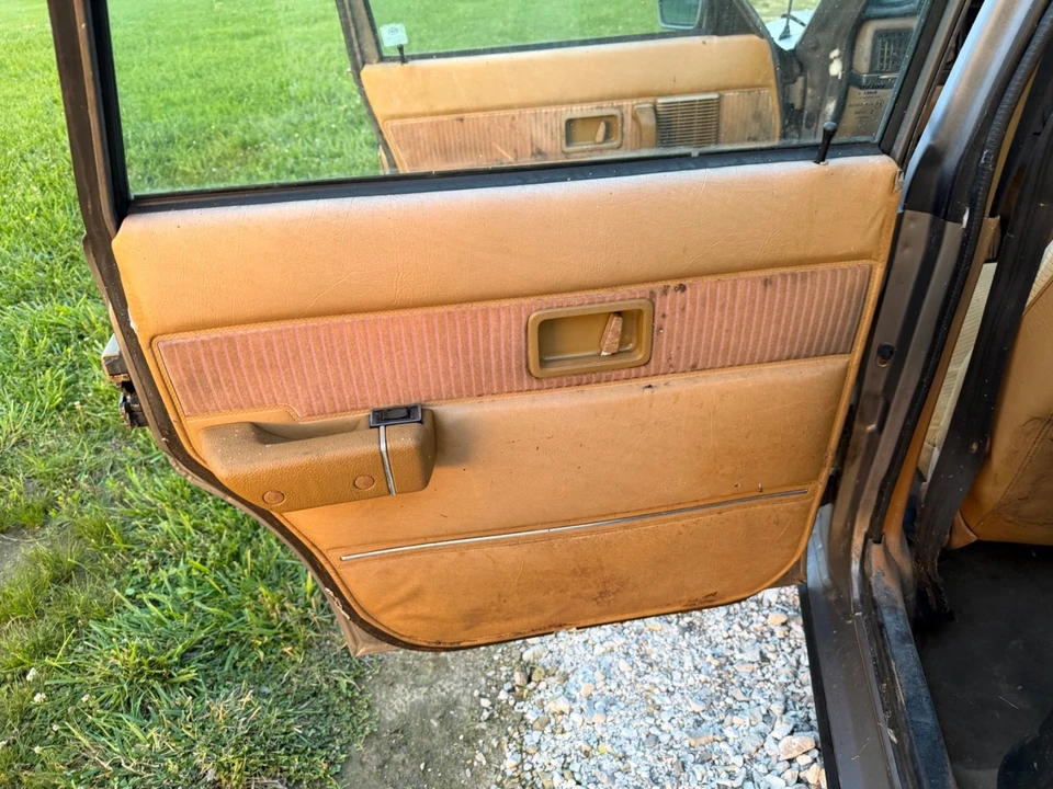 1984 Volvo 244 - Image 20 of 22