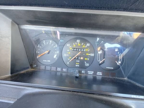 1984 Volvo 242 - Image 19 of 21
