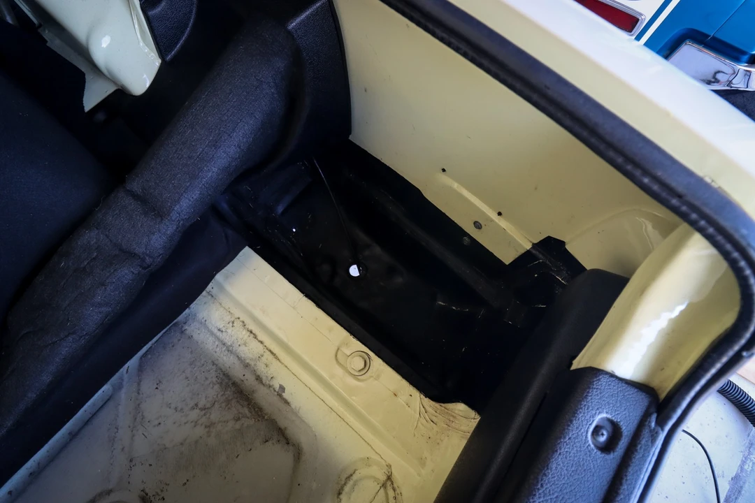 1984 Volvo 242 - Image 21 of 21