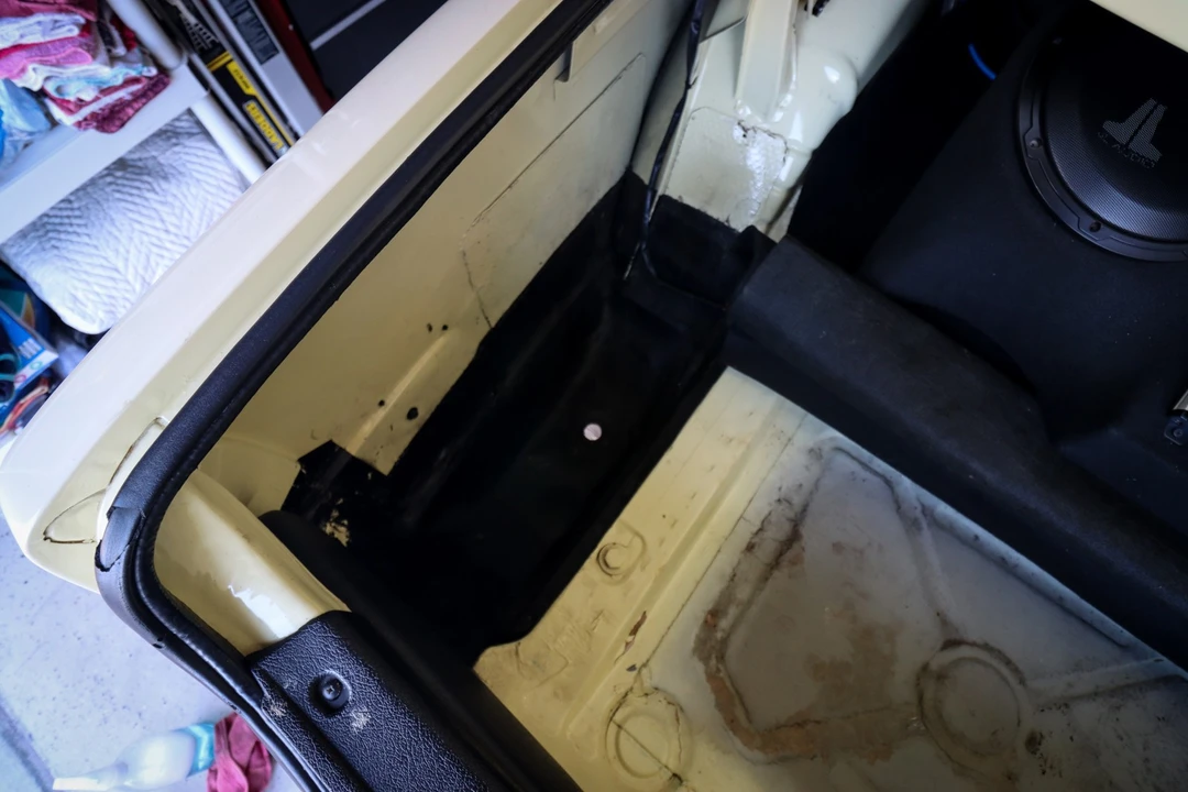 1984 Volvo 242 - Image 20 of 21