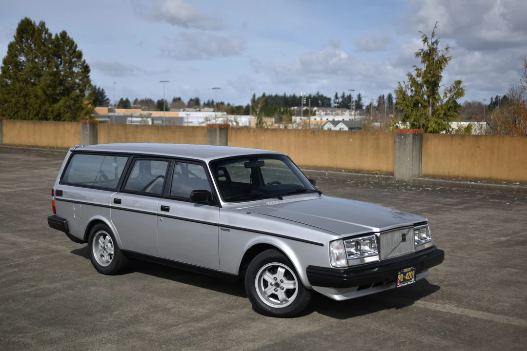 1984 Volvo 245 - Image 27 of 31