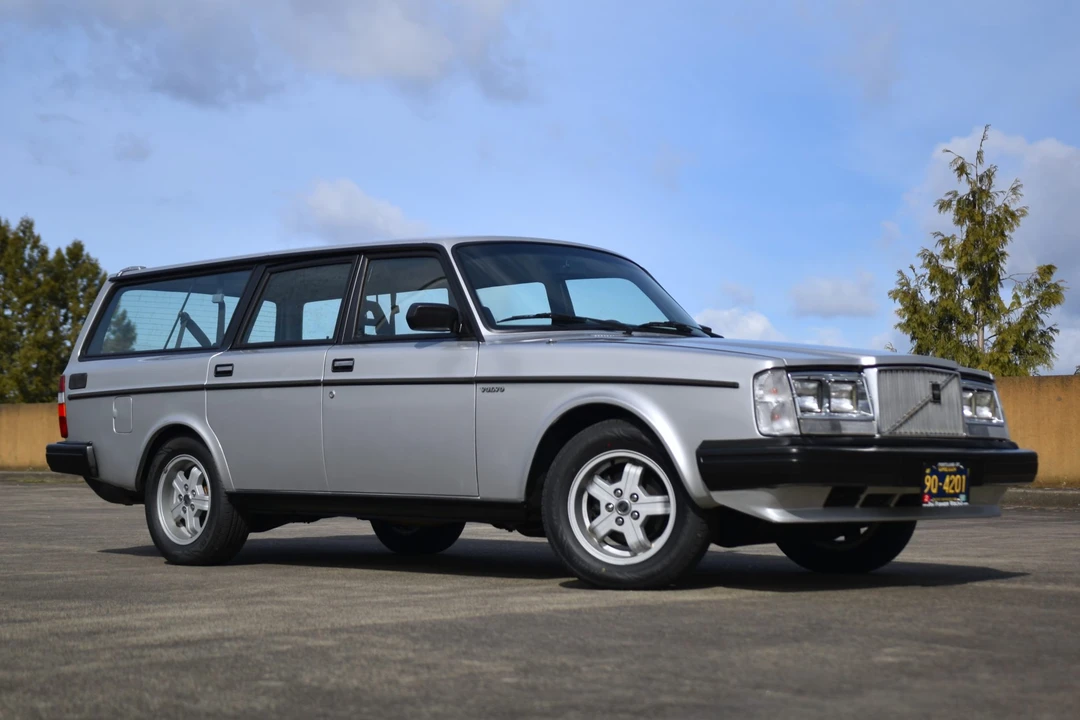 1984 Volvo 245 - Image 5 of 31