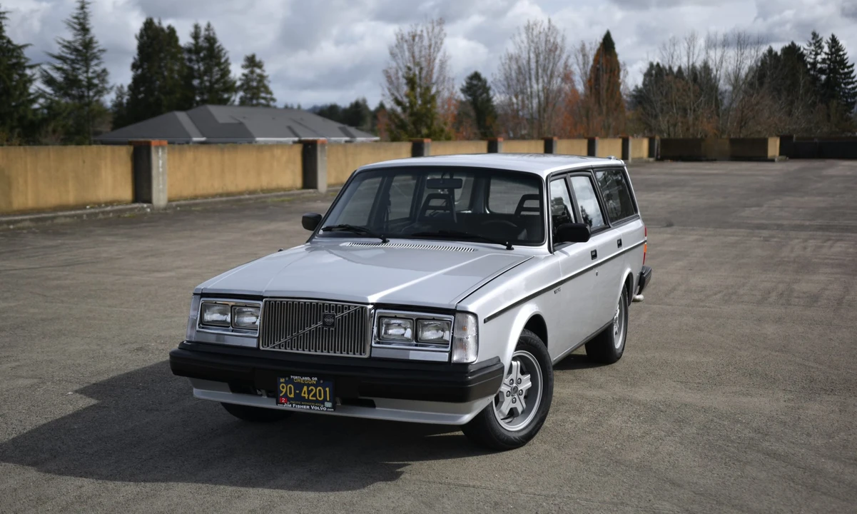 1984 Volvo 245 - Image 24 of 31