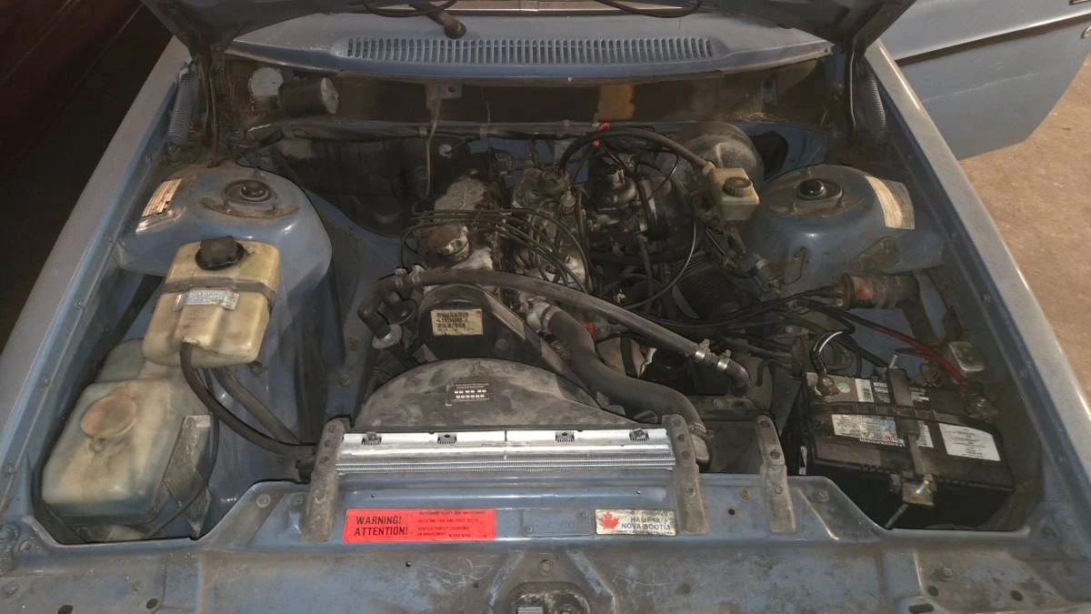 1984 Volvo 242 - Image 8 of 10