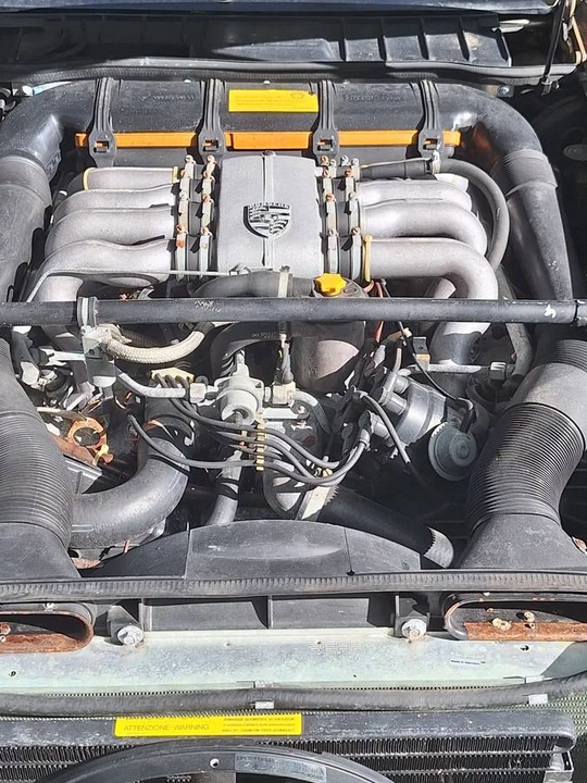 1984 Porsche 928 S - Image 9 of 15