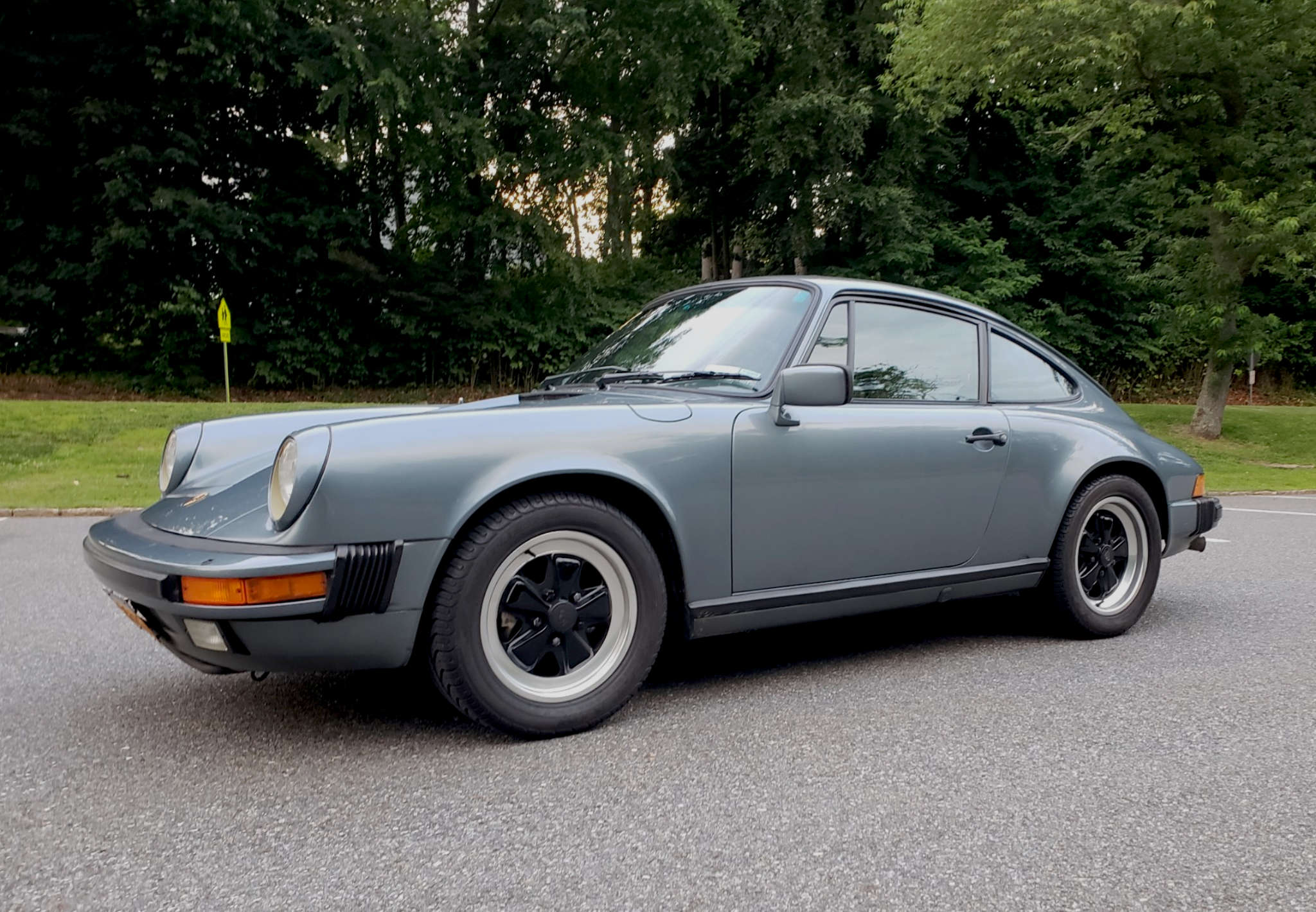 1984 Porsche 911 Carrera Coupe
