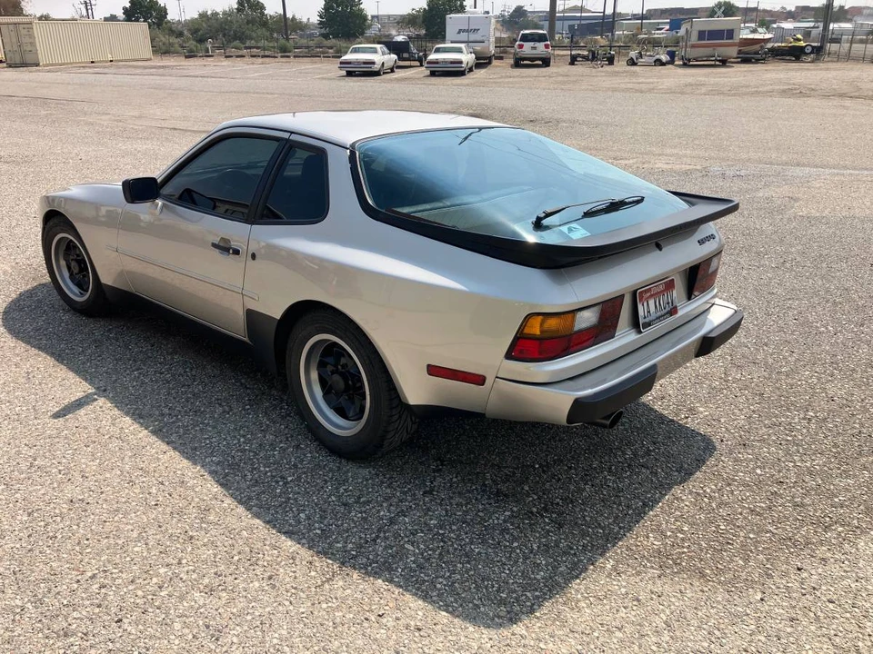 1985 Porsche 944 - Image 8 of 24