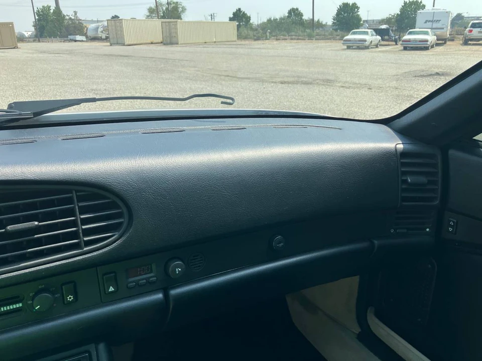 1985 Porsche 944 - Image 16 of 24