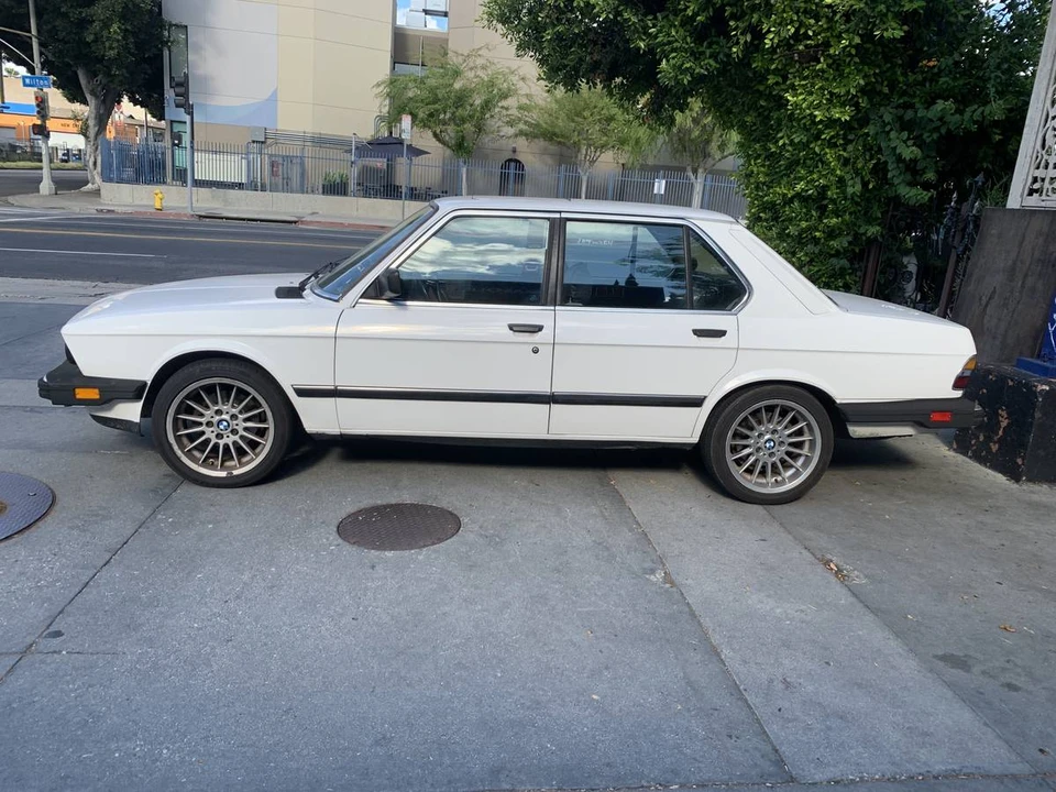 1985 BMW E28 5 Series - Image 3 of 3