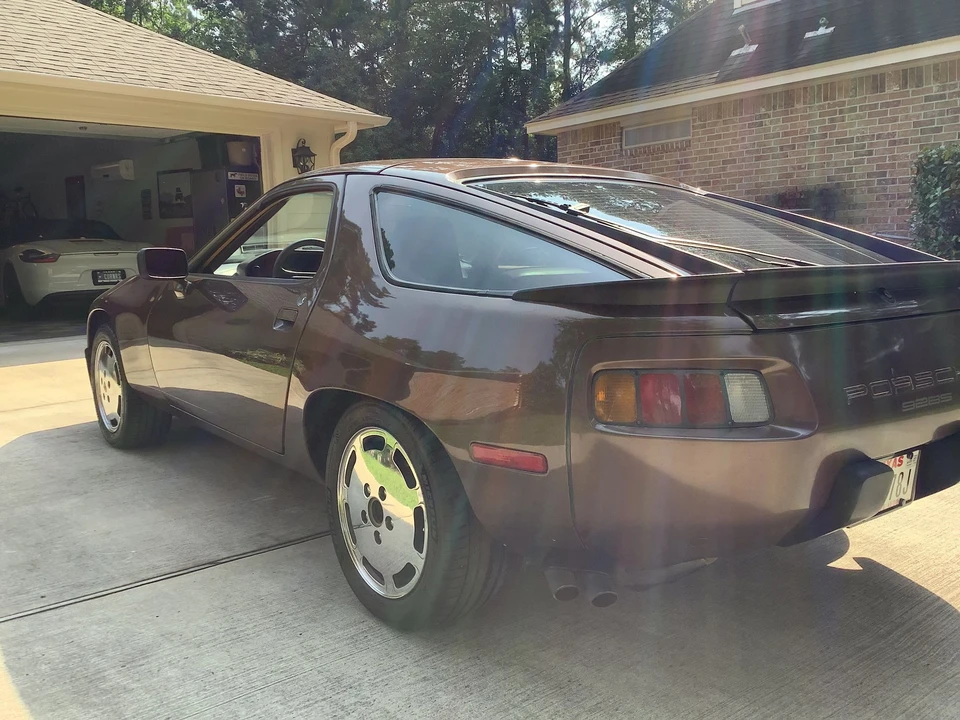 1985 Porsche 928 S - Image 4 of 11