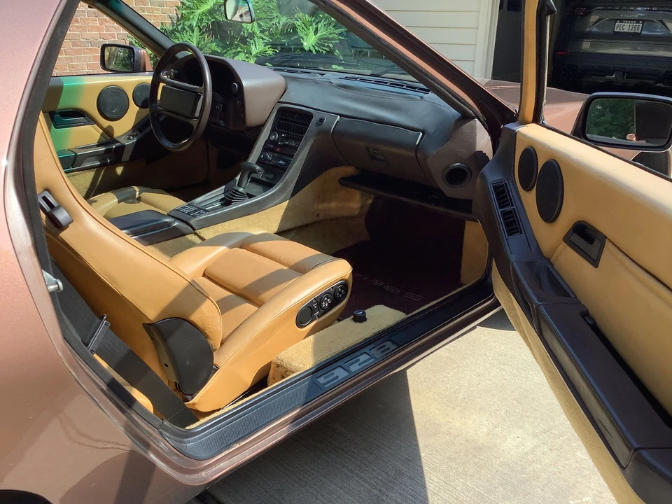 1985 Porsche 928 S - Image 8 of 11