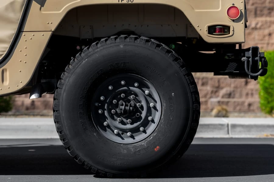 1985 AM General Hummer - Image 8 of 31