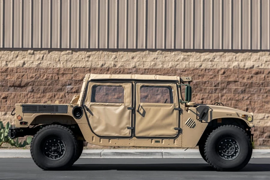 1985 AM General Hummer - Image 28 of 31