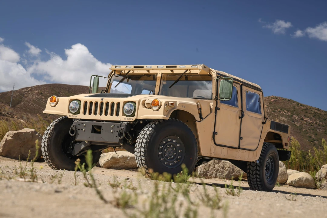 1985 Hummer HMMWV - Image 2 of 31