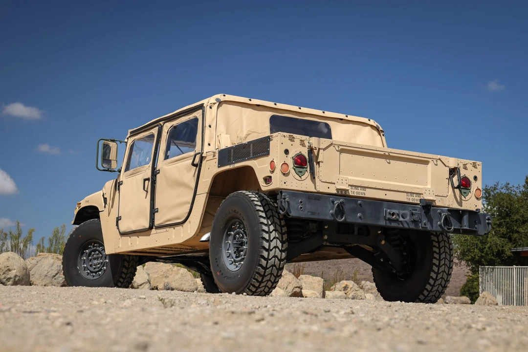 1985 Hummer HMMWV - Image 3 of 31
