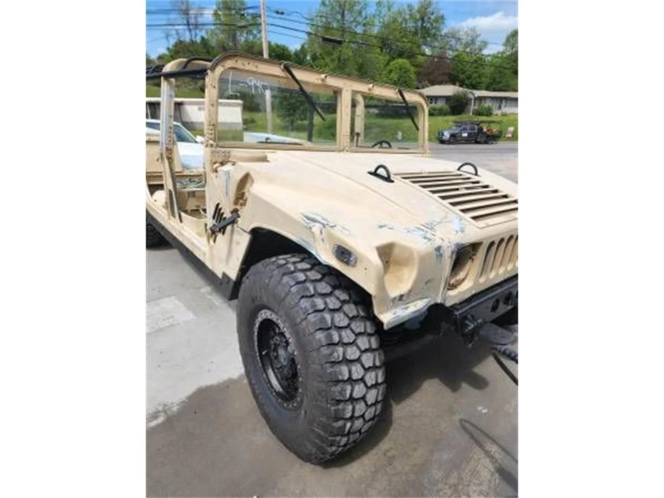 1985 AM General Hummer - Image 5 of 24