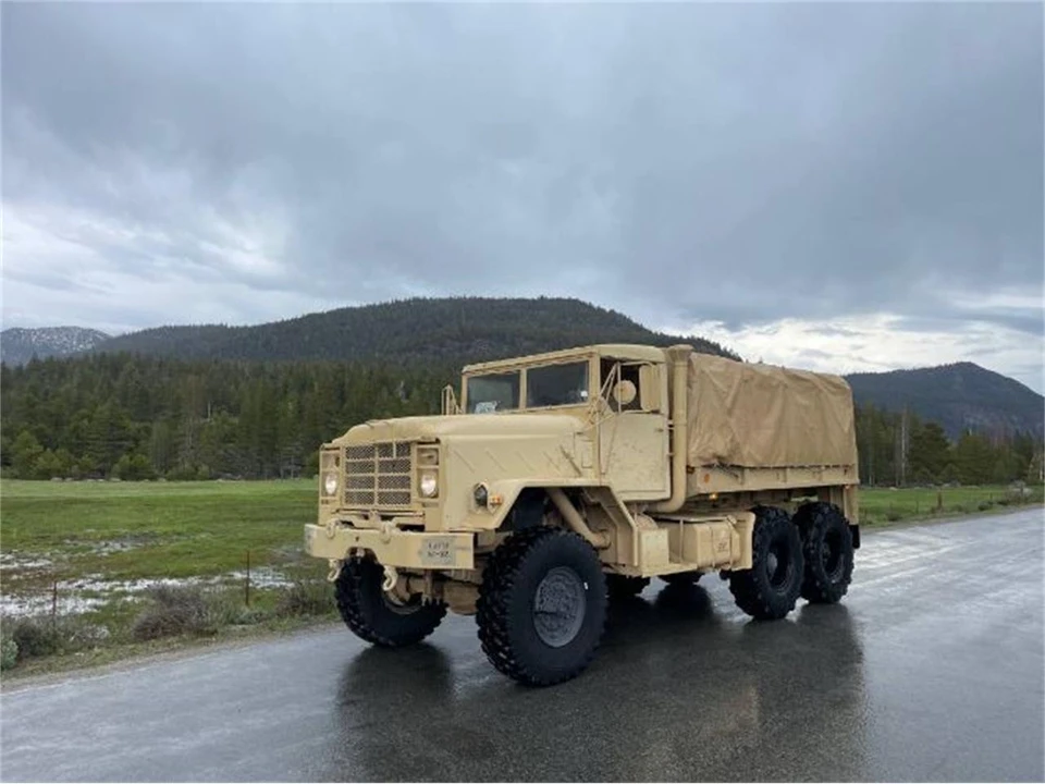 1985 AM General Hummer - Image 18 of 19