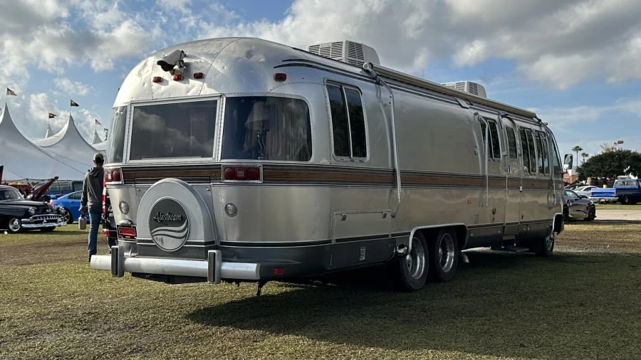 1985 Airstream - Image 2 of 7