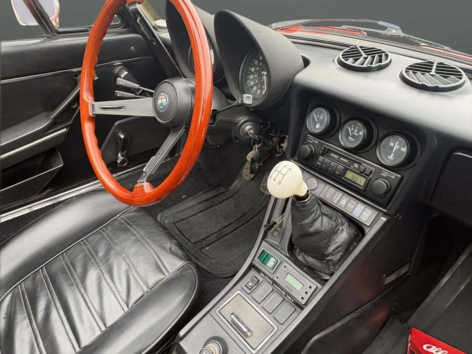 1985 Alfa Romeo 75/Milano - Image 30 of 31