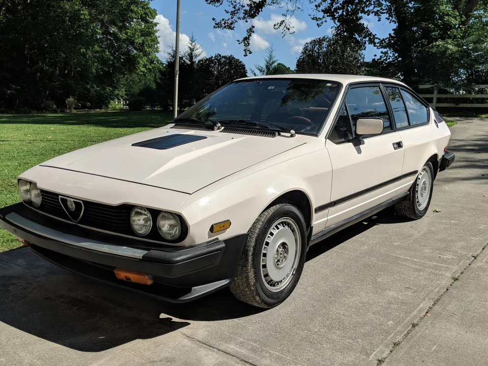 1985 Alfa Romeo Alfetta GT - Image 3 of 31