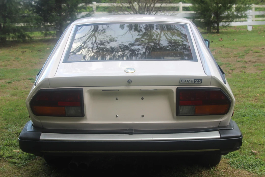 1985 Alfa Romeo Alfetta GT - Image 9 of 31