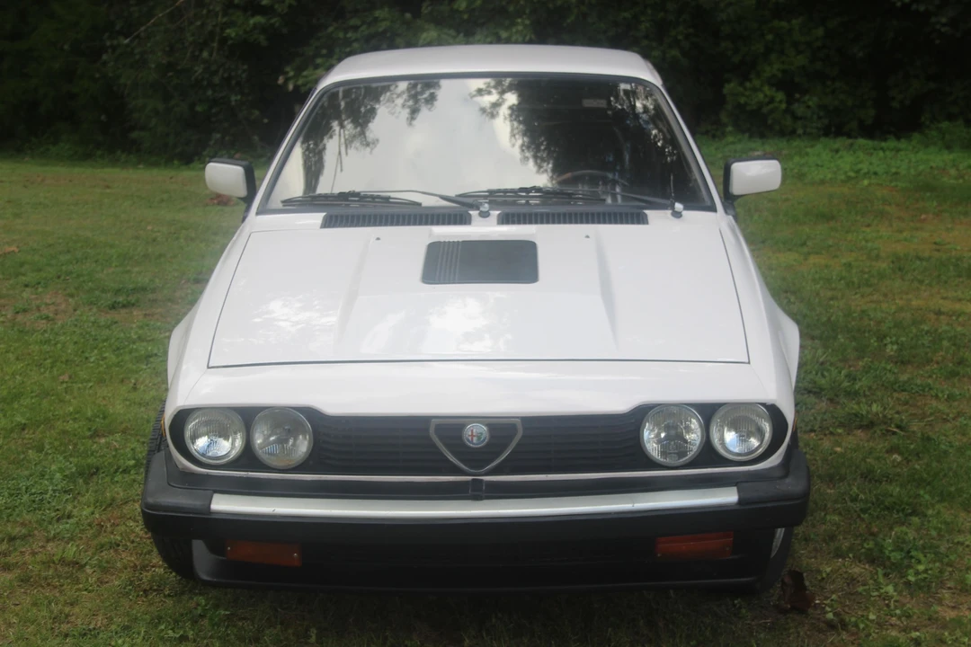 1985 Alfa Romeo Alfetta GT - Image 12 of 31