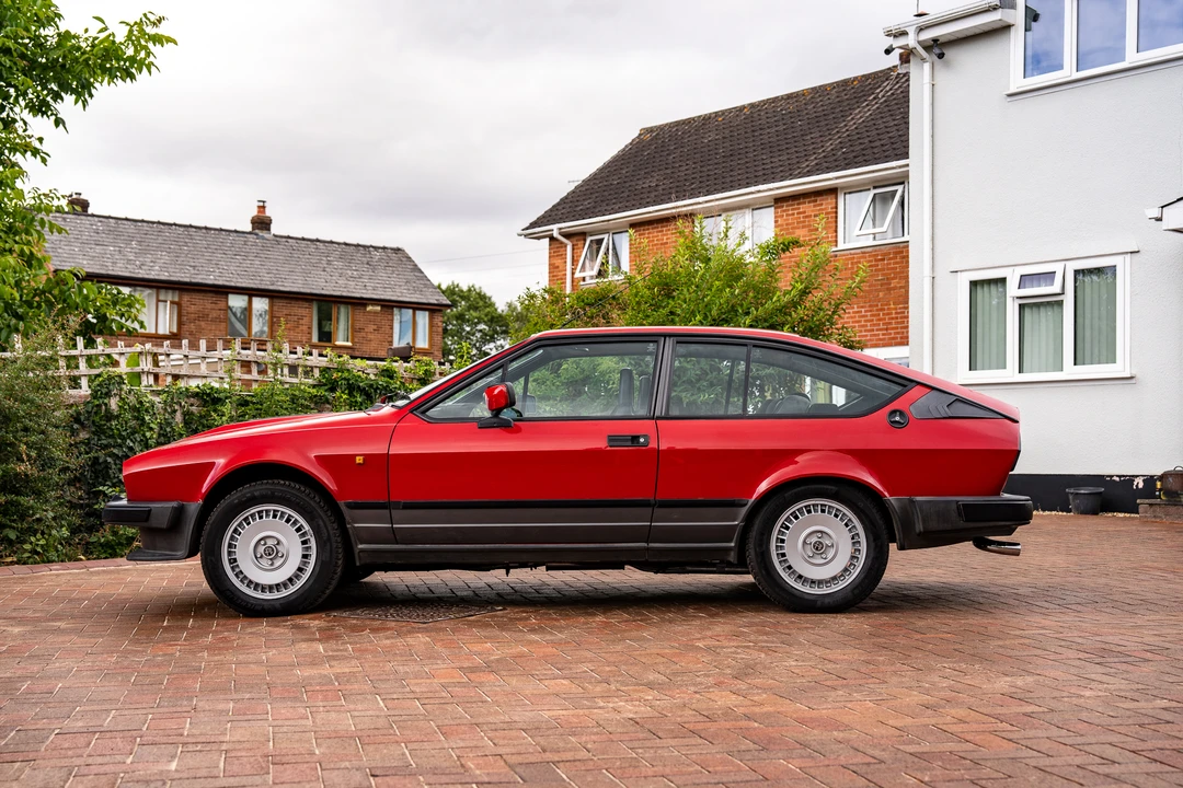 1985 Alfa Romeo Alfetta GT - Image 8 of 31