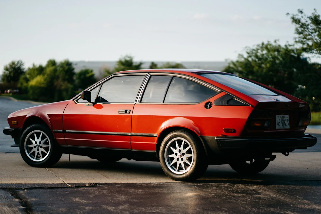 1985 Alfa Romeo Alfetta GT - Image 17 of 31
