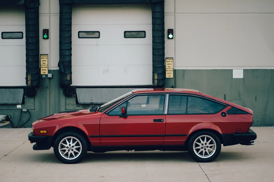 1985 Alfa Romeo Alfetta GT - Image 16 of 31