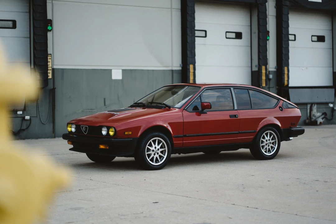 1985 Alfa Romeo Alfetta GT - Image 13 of 31