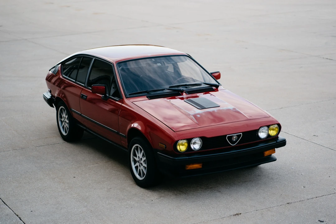 1985 Alfa Romeo Alfetta GT - Image 2 of 31