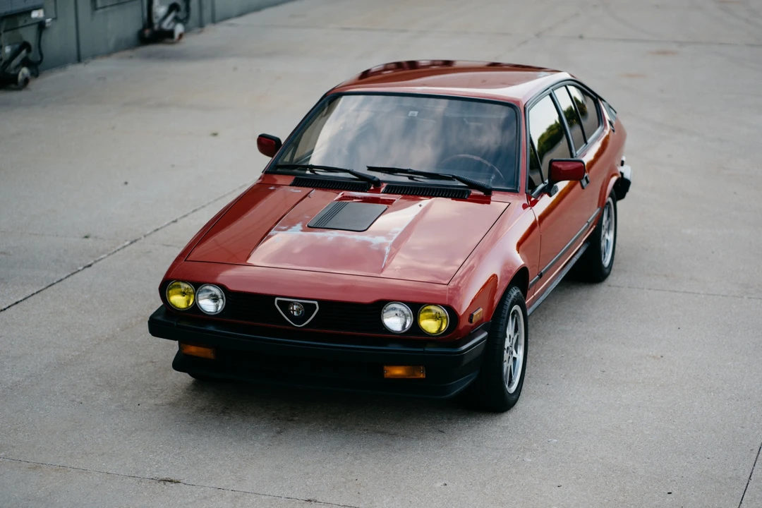 1985 Alfa Romeo Alfetta GT - Image 8 of 31