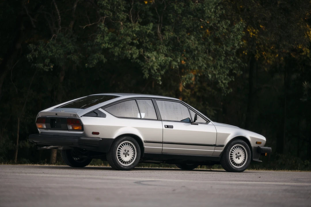 1985 Alfa Romeo Alfetta GT - Image 13 of 31