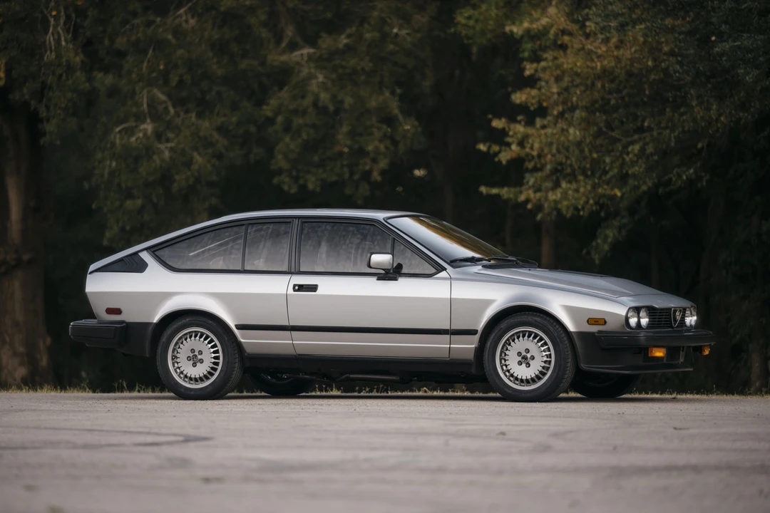 1985 Alfa Romeo Alfetta GT - Image 11 of 31
