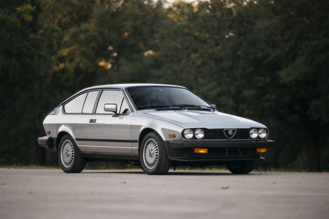 1985 Alfa Romeo Alfetta GT - Image 9 of 31
