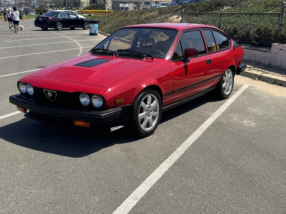 1985 Alfa Romeo Alfetta GT - Image 4 of 31