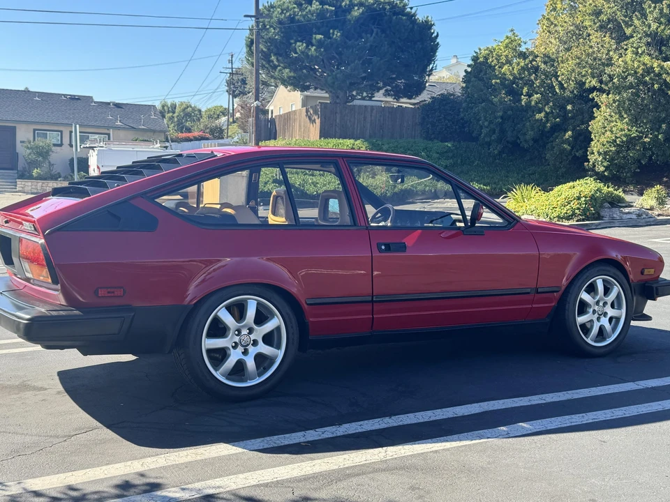1985 Alfa Romeo Alfetta GT - Image 11 of 31