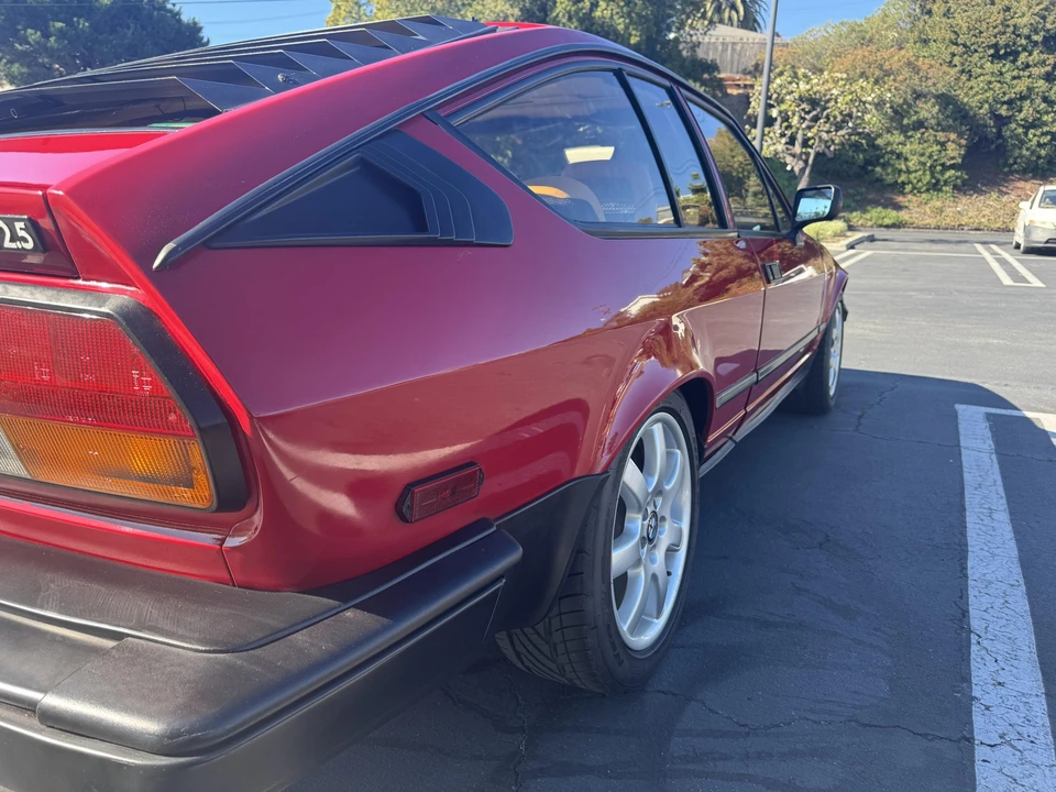 1985 Alfa Romeo Alfetta GT - Image 26 of 31