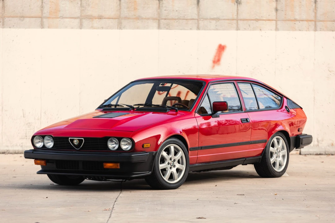 1985 Alfa Romeo Alfetta GT - Image 4 of 31