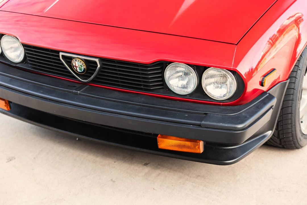 1985 Alfa Romeo Alfetta GT - Image 16 of 31